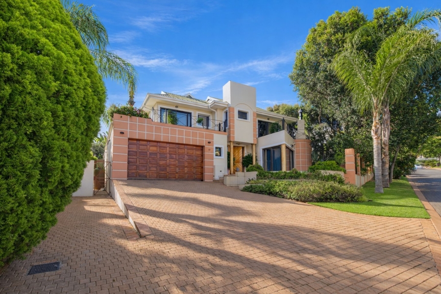 5 Bedroom Property for Sale in Caribbean Beach Club North West